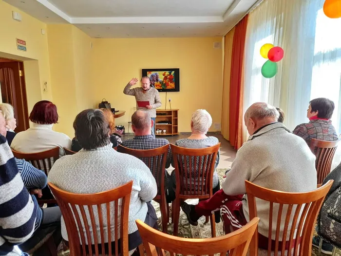 7923fd69-1f19-401e-9320-2c530f4c3b07