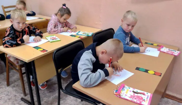 Урок безопасности по ПДД

СРР «Росинка»
Педагог Нагайцева Л.А.