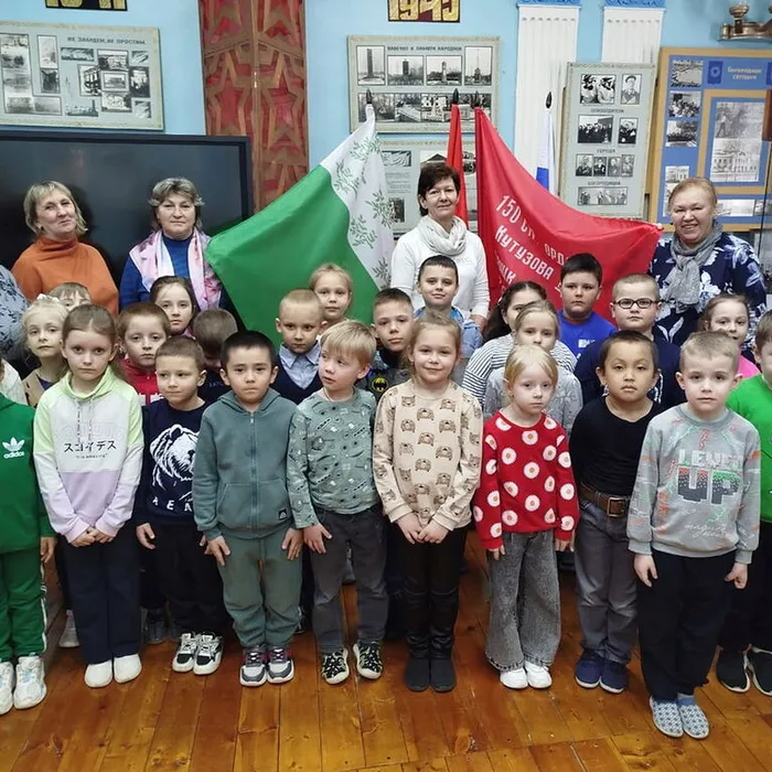Экскурсия по экспозициям Победы: уроки истории для воспитанников СРР «Росинка» (6 лет)