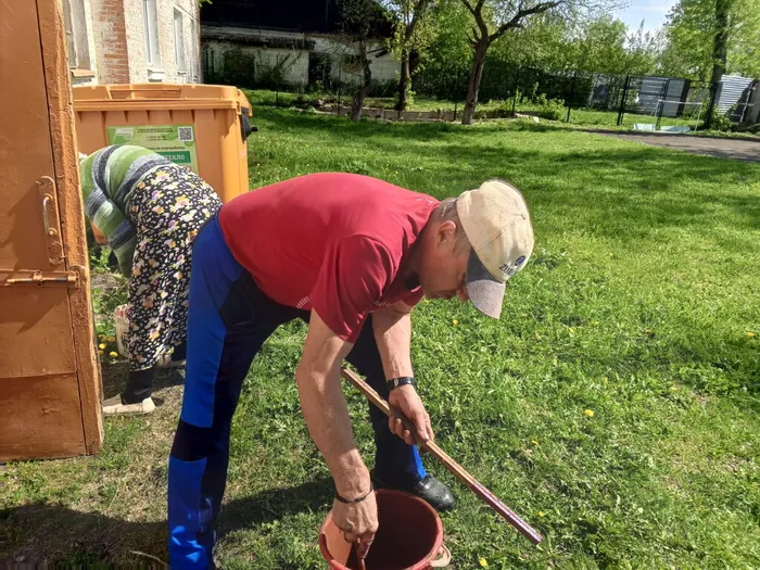 72d66daa-a904-4b6e-a104-8e301da19457