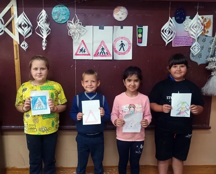 Светофор наш друг

Т/о «Лоскутик»
Педагог Исакова Е.Ю.