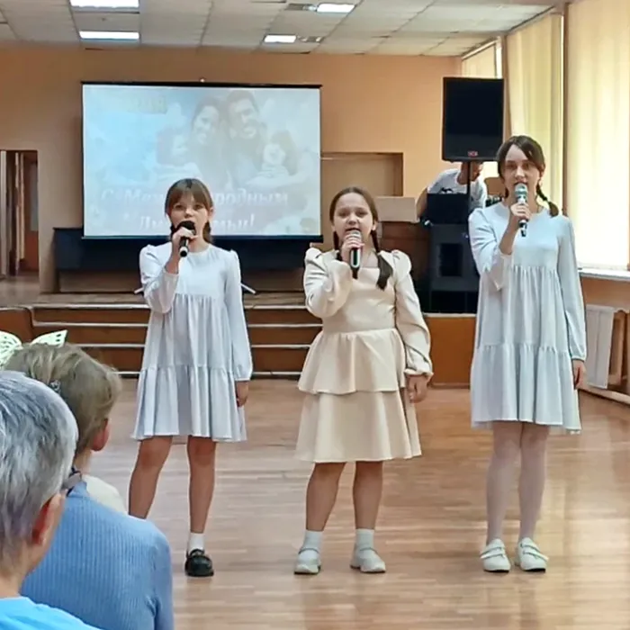 Выступление вокальной группы т/о «Орфей» в концертной программе, посвящённой Международному дню семьи