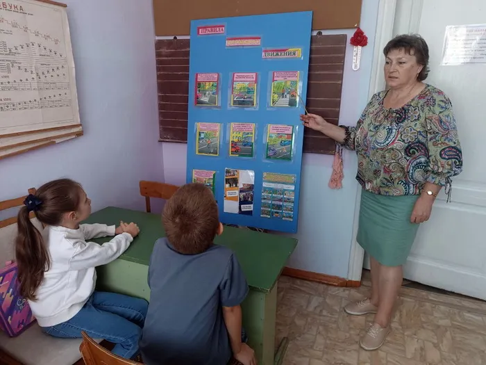 Урок безопасности по ПДД

Т/о «Орфей»
Педагог Долгачева Е.А.